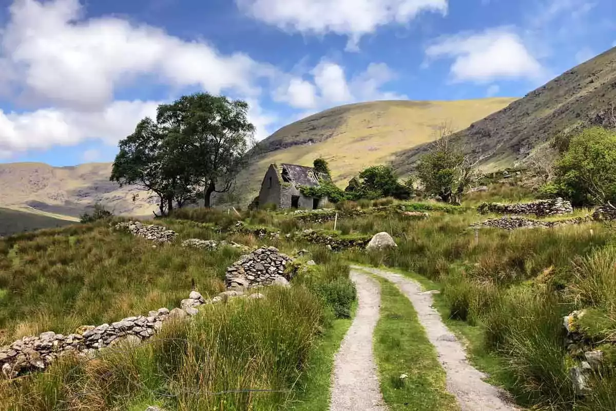Mollys-Cottage-Black-Valley-Kerry